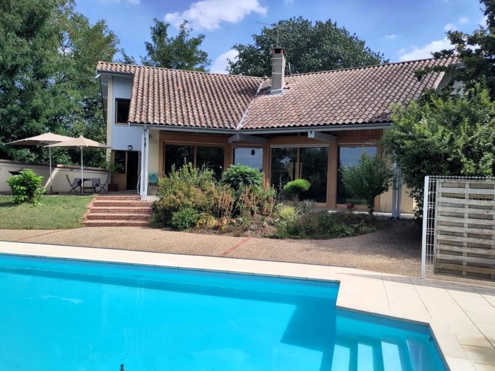 B&B Chez Frederique Et Norbert Mogneneins Bagian luar foto